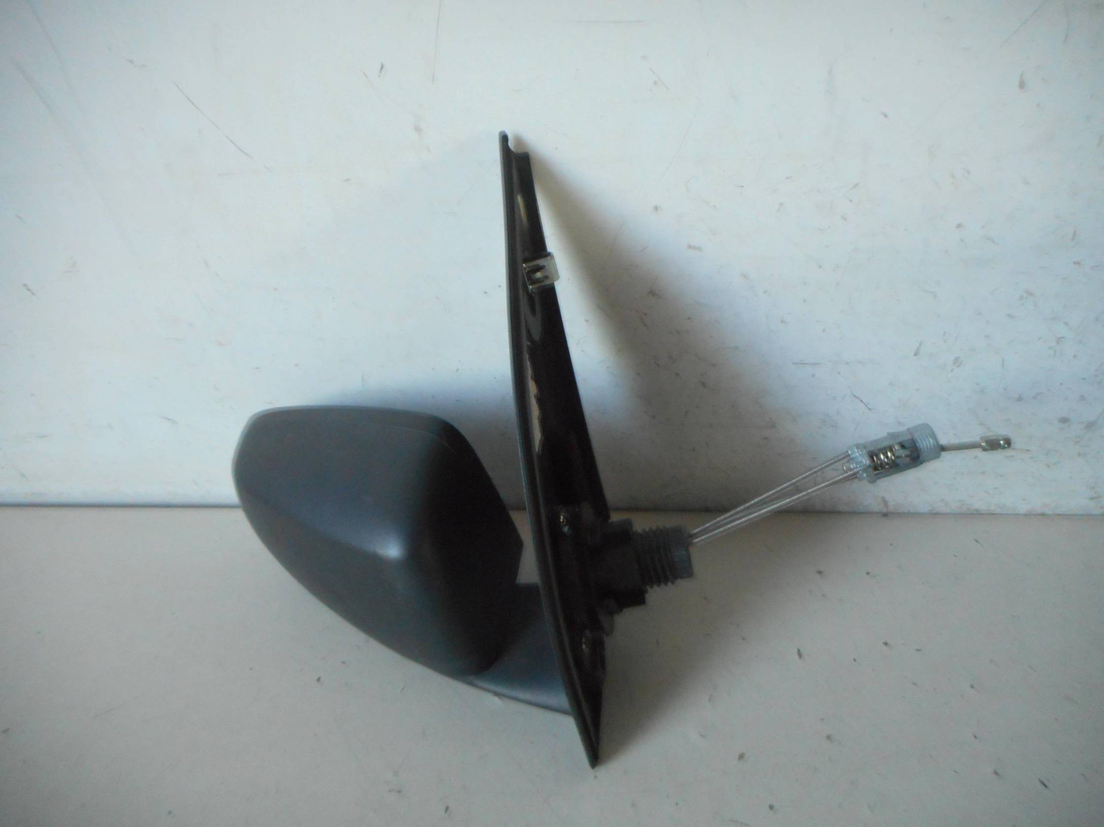 Retrovisore est. dx.